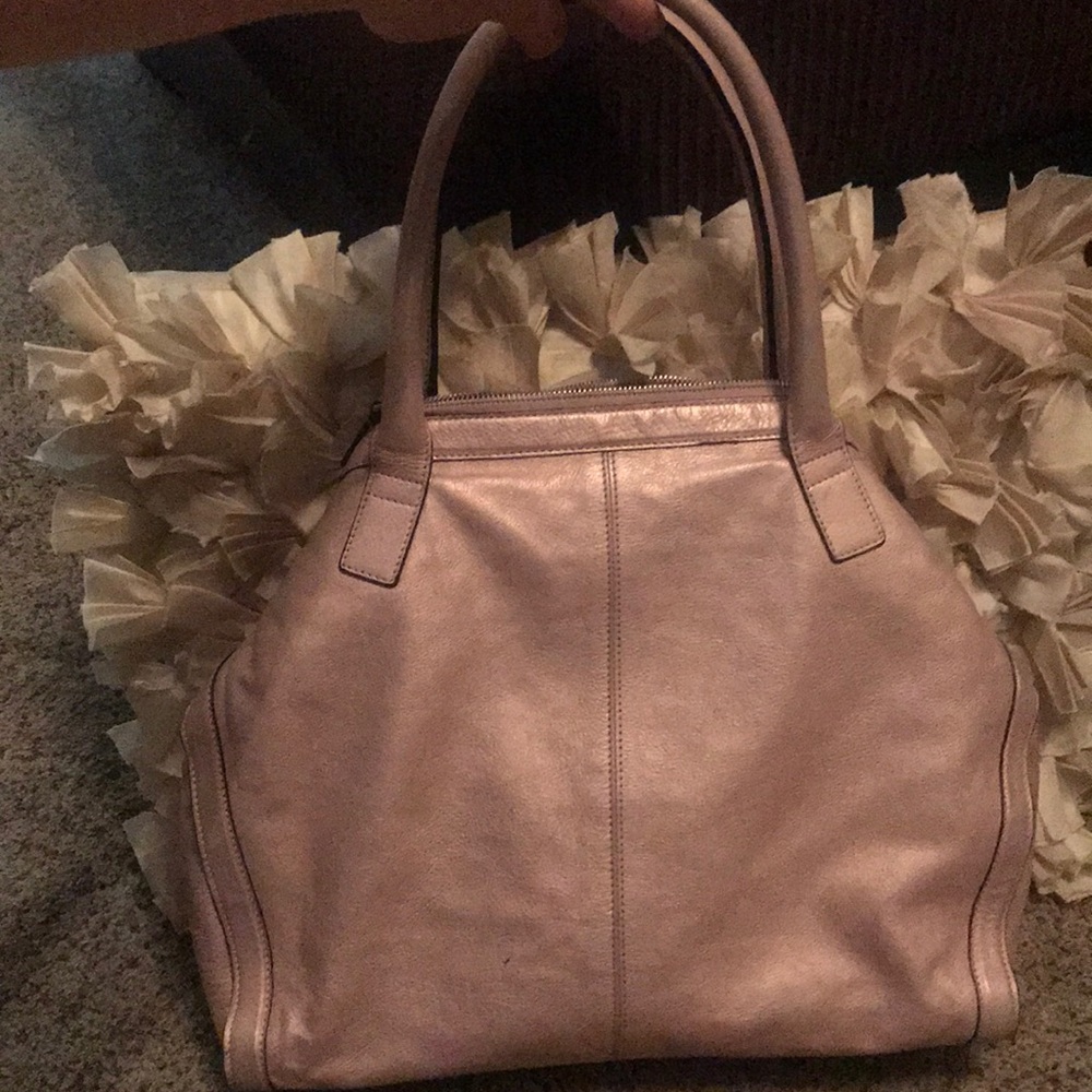 Authentic Alexander McQueen Lambskin de manta😍 - Picture 7 of 8